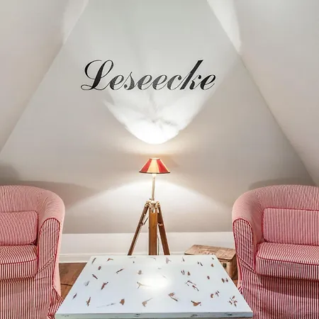 Holiday home Hues Lillebo